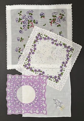 4 Pañuelos Púrpura Lavanda Vintage Floral Bordado Festoneado LEER Foto 1 de 4