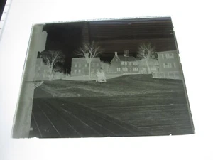 GLASS NEG., EARLY 1900s, PORTSMOUTH STREET SCENE, SIGN ON POST SAYS "SPICES"-1 - Picture 1 of 2