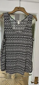 H&M Black & White Sleeveless Top size L - Picture 1 of 4