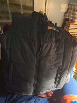 Brand New With Tag Men Size 2XL  Home Depot Employee Vest Uniform   Zip  - Image 1 of 4
