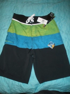 #772 Nuevo Con Etiquetas Para Hombres Burnside UV Pantalones Cortos Boardshorts Pantalones de Playa Verde 30 Baúles Foto 1 de 4