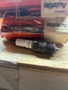 auto light spark plugs Af 42 44ts X 4 - Picture 1 of 4