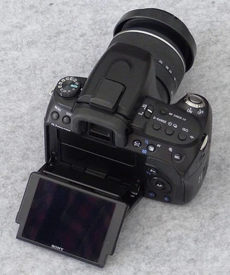 Sony Alpha 500 DSLR, sehr sauber und sofort einsatzbereit - Bild 1 von 4