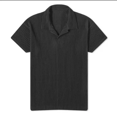 Camisas HOMME PLISSE ISSEY MIYAKE usadas Foto 1 de 4