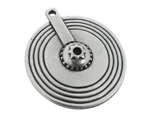 Rimorchio Medaglione Ottone Argentato IN Used Look Minott 27986 - Foto 1 di 2