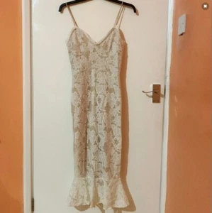 BRAND NEW New Look White Midi Lace Dress - UK Size 8 - Picture 1 of 2
