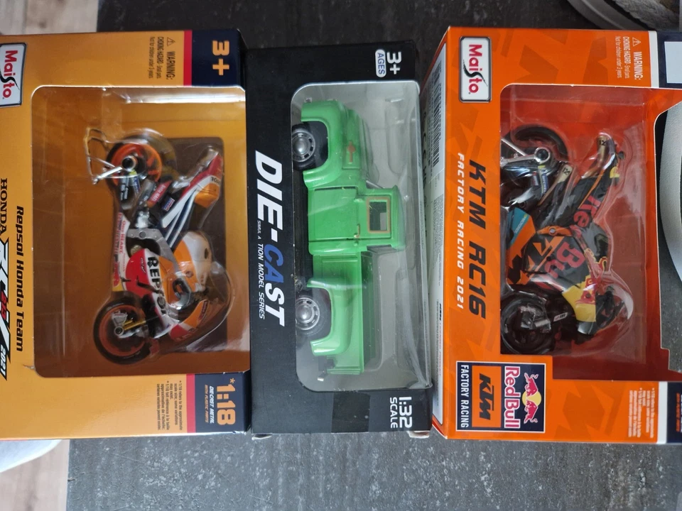 Modell Fahrzeuge - Bild 1 von 1