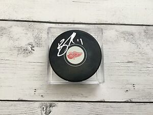 Brad Richards Signed Detroit Red Wings Hockey Puck Autographed NHL b