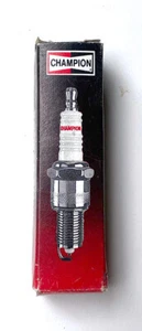 Champion 841 J8C Spark Plug - Picture 1 of 6
