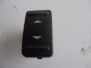 FORD FOCUS C MAX 03-10 EINZELNER ELEKTRISCHER FENSTERHEBERSCHALTER 4-POLIG 3M5T-14529-AA - Bild 1 von 2