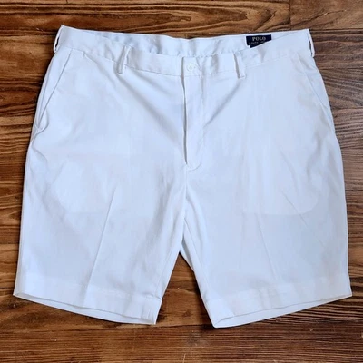 Bermuda Polo Ralph Lauren Performance Masculina 40 Branca Elástica Ajuste Clássico - Imagem 1 de 4