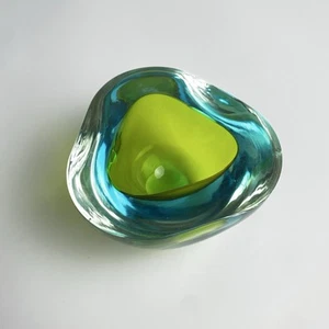 Flavio Poli Sommerso Murano Cuenco Pequeño Verde Amarillo 4.5”d x 3”h Astillado - Imagen 1 de 9