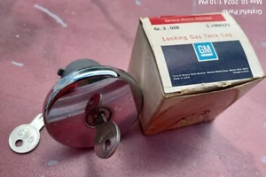 USED LOCKING GAS CAP 71-76 ALL PASS. EXCEPT CORVETTE GM 994171 - Picture 1 of 2