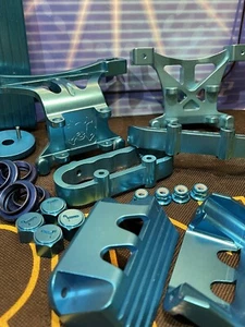 Traxxas Revo 3.3 Vintage Bulkhead Bumper Kit Nitro Trinity - Picture 1 of 3