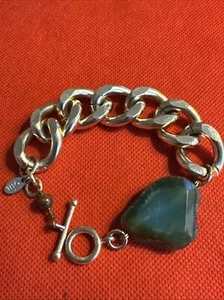 Rare OIA Crystal Green Charm Gold Tone Toggle Clasp Bracelet 8” Long - Picture 1 of 14