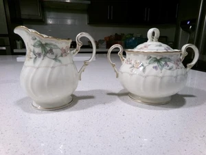 NORITAKE BROOKHOLLOW SUGAR BOWL WITH LID AND CREAMER - Picture 1 of 2