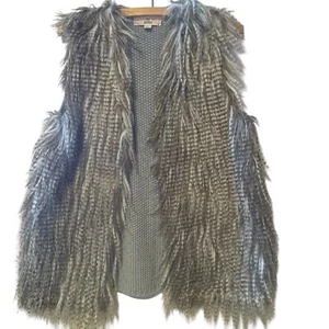 Pink Republic Women’s Size Large Faux Fur Fuzzy Gray Vest Knit Back - Picture 1 of 5