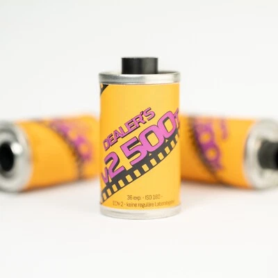 Dealer's V2 500T, RESPOOLED Kodak Vision 2, 35mm Analog Film, Motion Picture, 3 - Bild 1 von 4