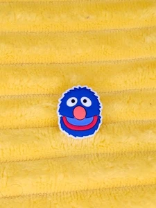 Personajes Infantiles Grover Zapato Croc Zapato Dije - Regalo Abanico - Accesorio Inspirado - Imagen 1 de 2