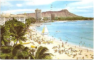 Waikiki Beach - Honolulu, Hawaii HI - Vintage Chrome Postcard - Picture 1 of 2