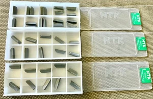 NTK Ceramic Inserts SX7 VGWW6250-2T00520 SX7VGW62500-2T00520 SX7 - QTY: 38 -USED - Picture 1 of 5
