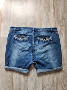 Vanilla Star mittlere Waschung blau Denim Jeansshorts gerollte Manschetten Glitzer Taschen Gr. 18 - Bild 1 von 9