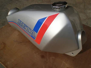 SERBATOIO BENZINA BETA SCRAMBLER 50 100 125 250 ORIGINALE TAPPO FUEL TANK 80 70 - Imagen 1 de 1