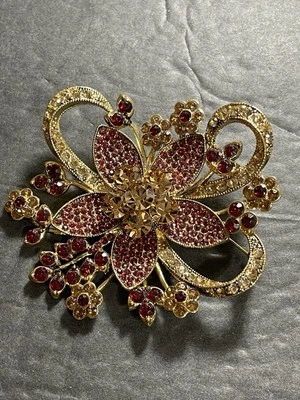 Broche Pin Avon 35 Aniversario Firmado Tono Dorado Rubí Rojo Estrás 2006 Foto 1 de 3