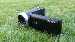 Sony Handycam HDR-CX450 Camcorder HD High-Definition Video Camera - Picture 1 of 12