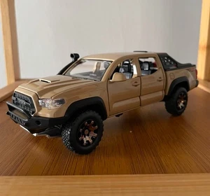1:32 Toyota Tacoma Off-Road Pickup Diecast Model with Sound & Light Effects - Picture 1 of 7