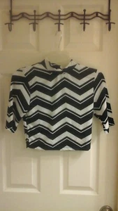 Derek Blouse, Junior girls size medium  Cropped top,  Chevron,  Black White - Picture 1 of 4