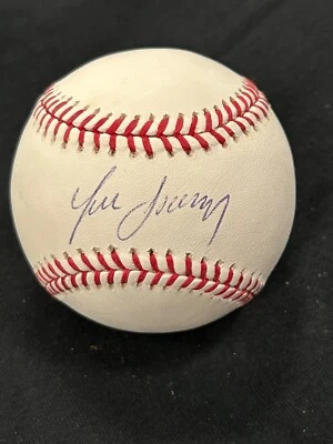 Béisbol automático firmado por Yunel Escobar Atlanta Braves Radtke certificado de autenticidad Foto 1 de 3