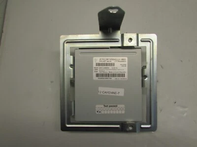 2012- Módulo de control asistido de cámara de visión trasera Porsche Cayenne con soporte de montaje OEM Foto 1 de 4