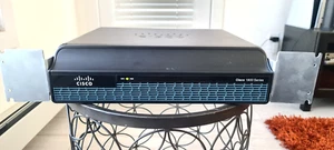 Routeur Gigabit à services intégrés CISCO 1941/K9 V05 - Photo 1/7