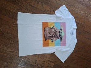 Star Wars The Child White Shirt Medium - Picture 1 of 3