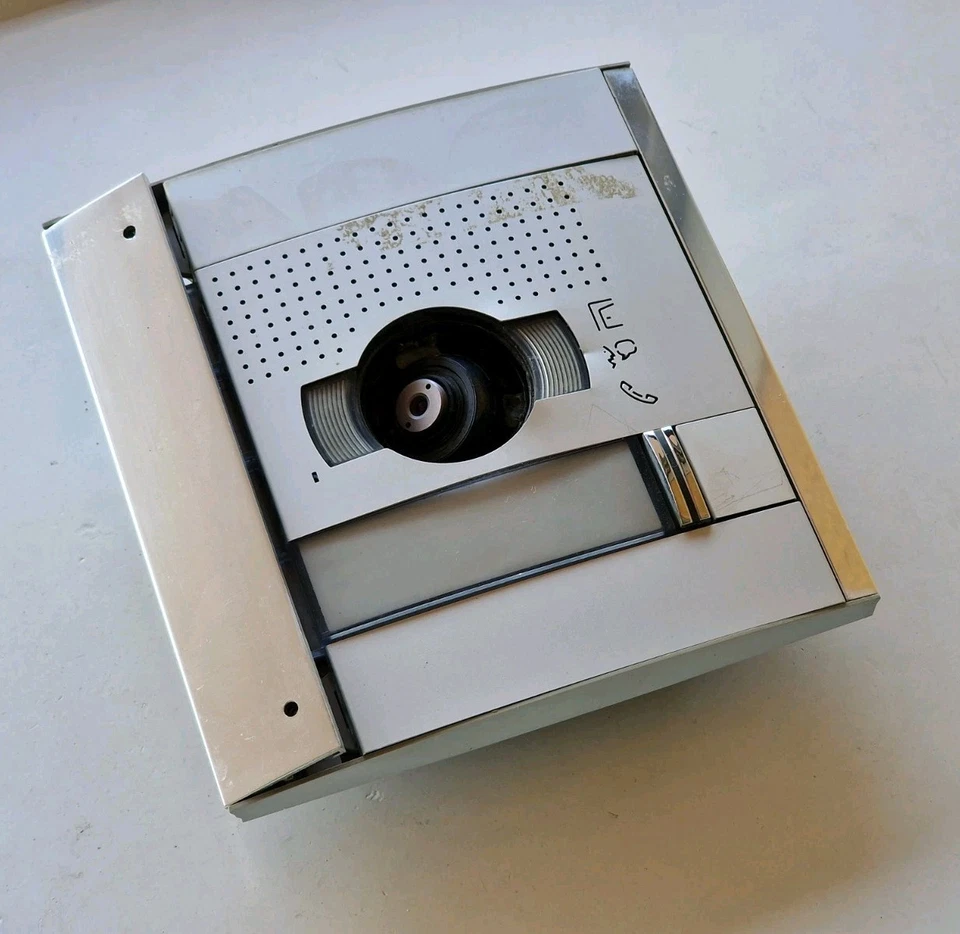 Bticino posto esterno 351200 SCS BUS sfera allmetal video - Immagine 1 di 4