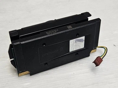 Intel Pentium III 667MHz Slot 1, SL3ND, 256KB Cache, Original Heatsink & FAN - Image 1 of 3