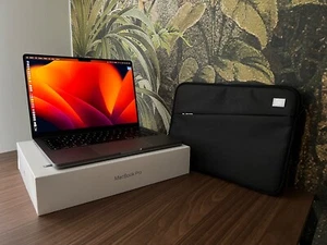 MacBook Pro Space Grey M2 Pro / 32 GB RAM / 1 Tb - Zdjęcie 1 z 5