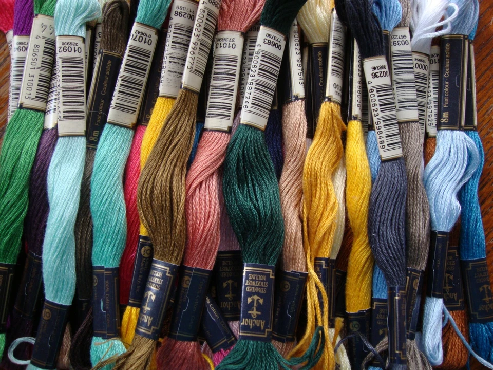 免费送货!!! ANCHOR CROSS STITCH THREAD 100 件。 ,免费图案 — 第 1/1 张图片