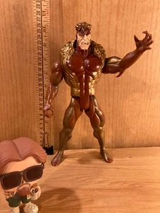 VTG Marvel 1993 (PRE TITAN HERO SERIES) 10" SABRETOOTH Figure X-MEN gold Toy Biz - Picture 1 of 4