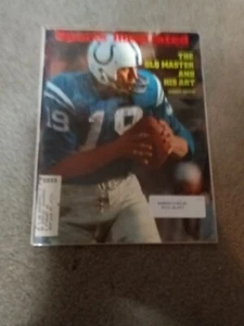 Sports Illustrated (July 10, 1972) Johnny Unitas, The Old Master and His Art - Picture 1 of 3