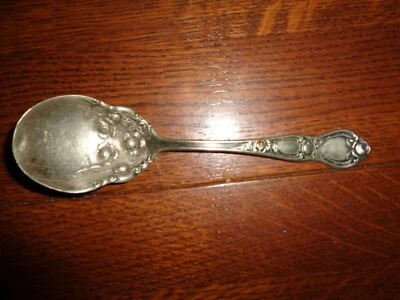 *R C Co. Cuchara de azúcar patrón rosa 6" cuenco en relieve Foto 1 de 2