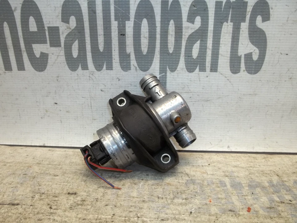 Válvula de control de velocidad de aire en ralentí Mercedes-Benz W124 1986-1993 000 141 22 25 OEM Foto 1 de 4