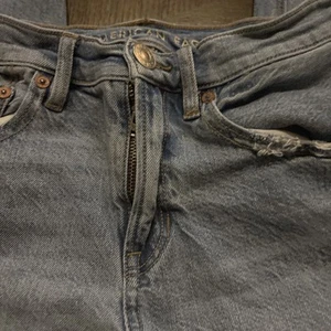 American Eagle Outfitters 90er gerade Jeans blau Baumwolle Größe 6S kurz gebraucht, in einwandfreiem Zustand - Bild 1 von 6