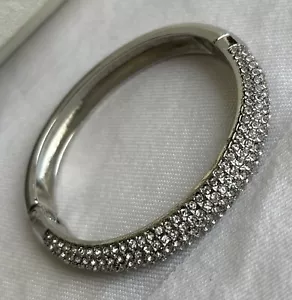 Premier Designs All Dolled Up Bracelet Hinged Silver Tone Pave Crystals Signed - Picture 1 of 19