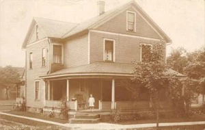 Foto antigua RPPC House Porch, mecedora, West Middlesex, Pennsylvania 1910 - Imagen 1 de 2