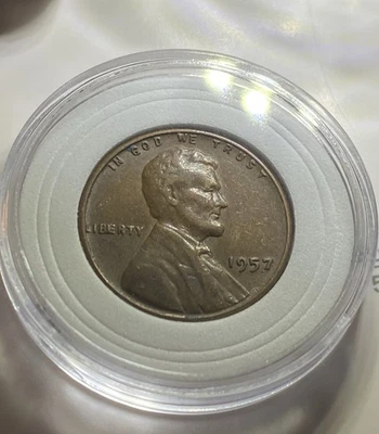 1957-P Lincoln Wheat Cent Bie Die Chip Error - Image 1 of 3