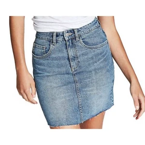 New Cotton On Curve Womans Sz 12 Denim Skirt Blue Stretch Raw Hem Jean NWT - Picture 1 of 9