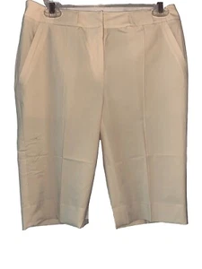 Cutter & Buck 4 NWT Women Bermuda Shorts Khaki Light Tan Size 4 - Picture 1 of 14