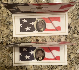 2004 Presidential Election One Dollar Bill Set Bush & Kerry STILL IN HOLDER - Picture 1 of 6